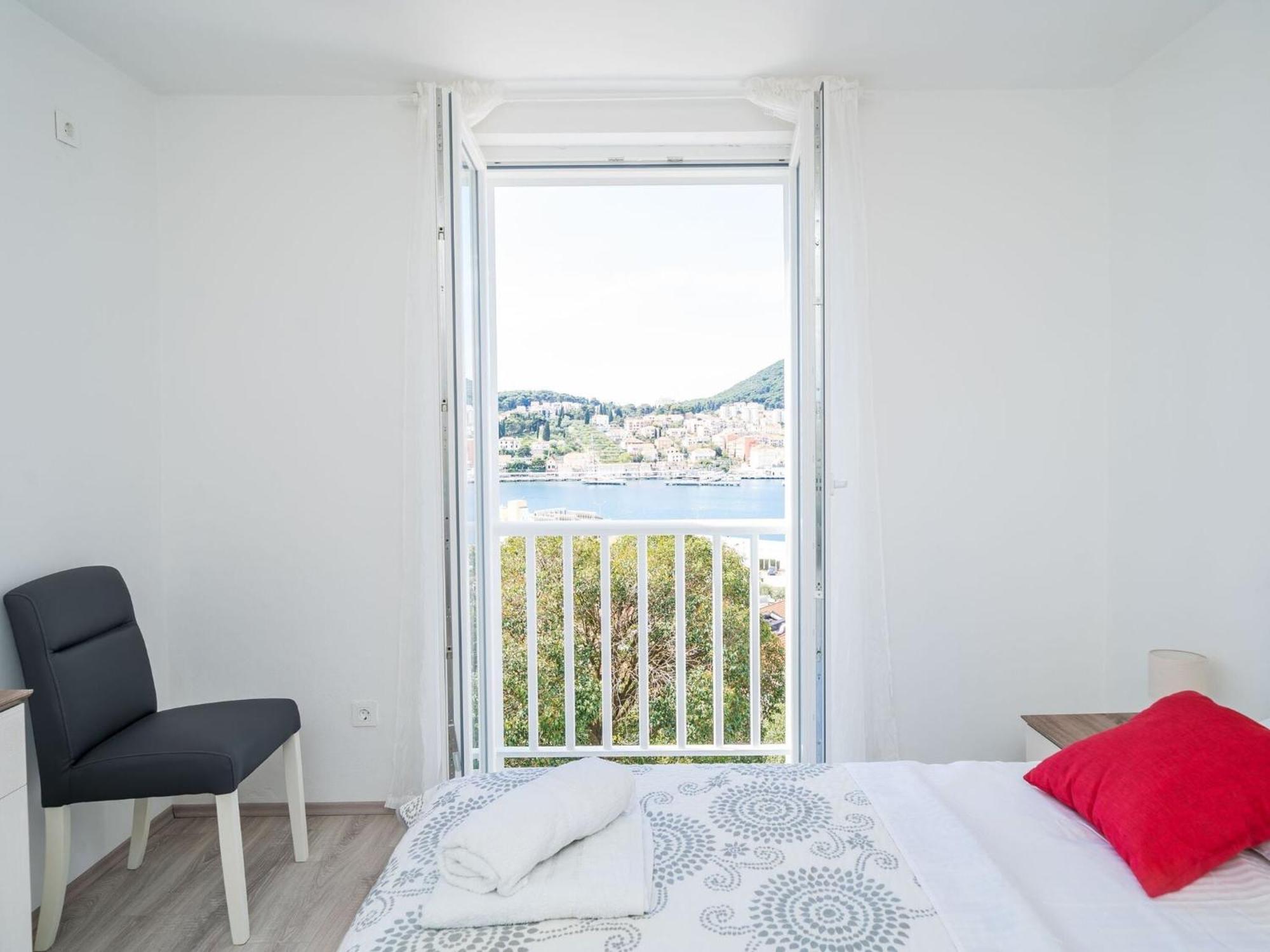 Apartment Cvjetkovi - Two Bedroom Apartment With Terrace And Sea View Dubrovnik Exterior foto